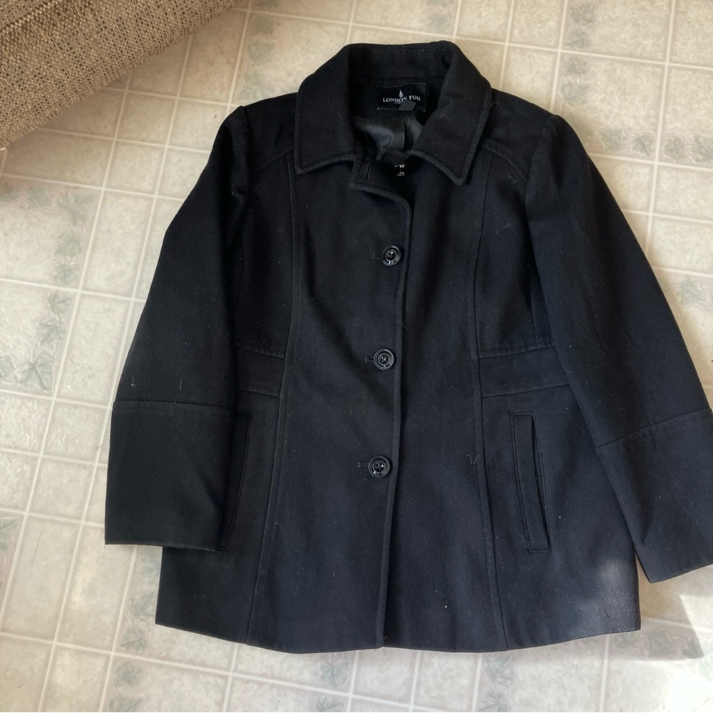 London Fog Button Front Wool Blend coat Classic Collared Lined